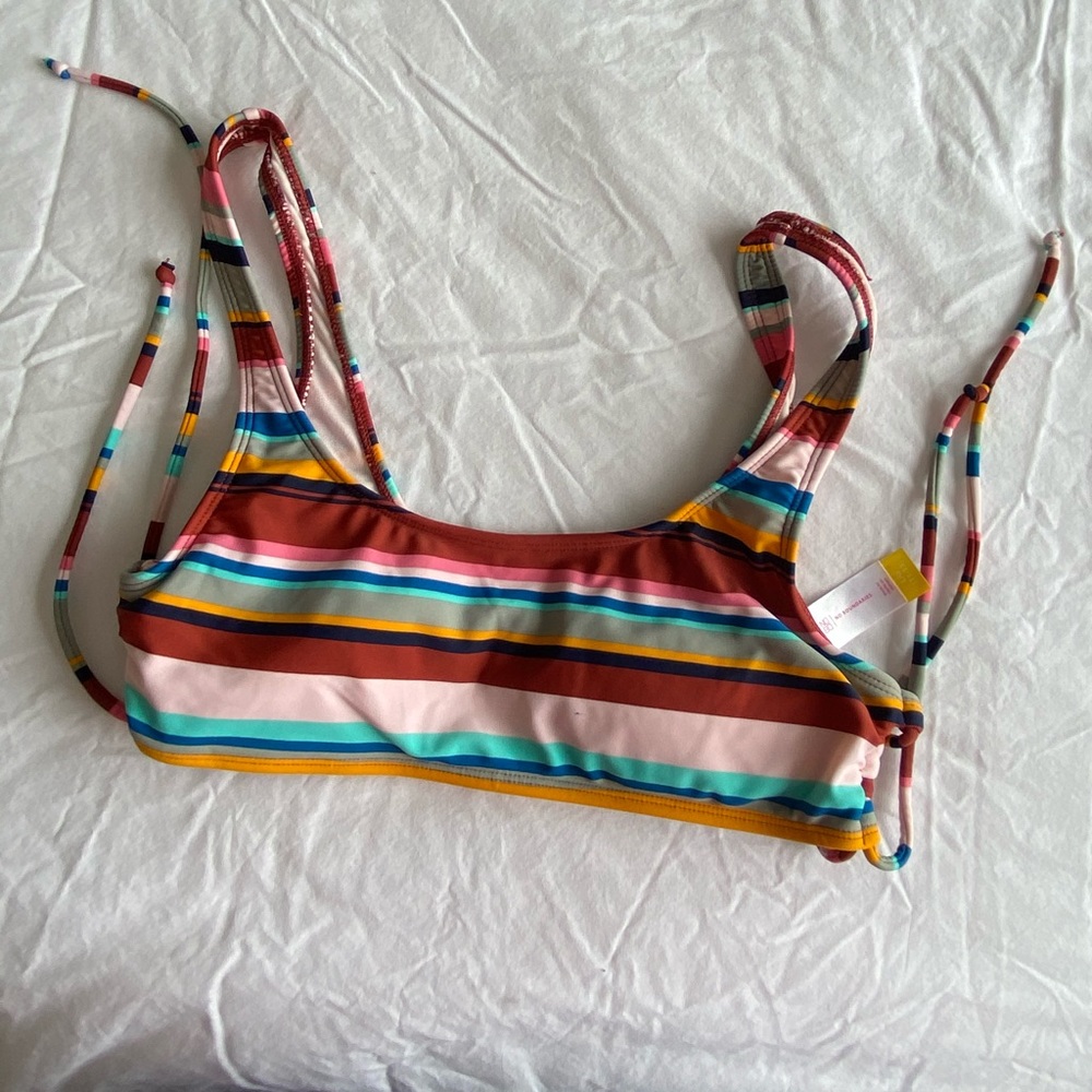 STRIPED BIKINI TOP WITH SIDE TIES!